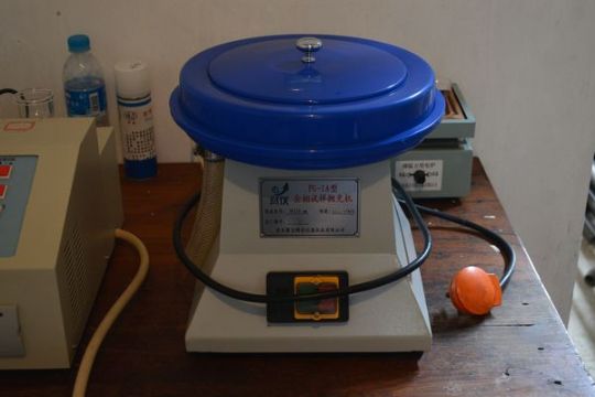 点击查看详细信息<br>标题：Polishing machine 阅读次数：1772